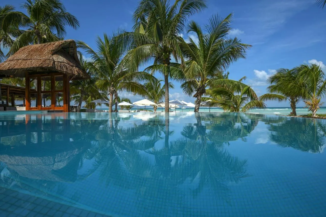 Casa Del Jaguar Beach Hotel Isla Mujeres