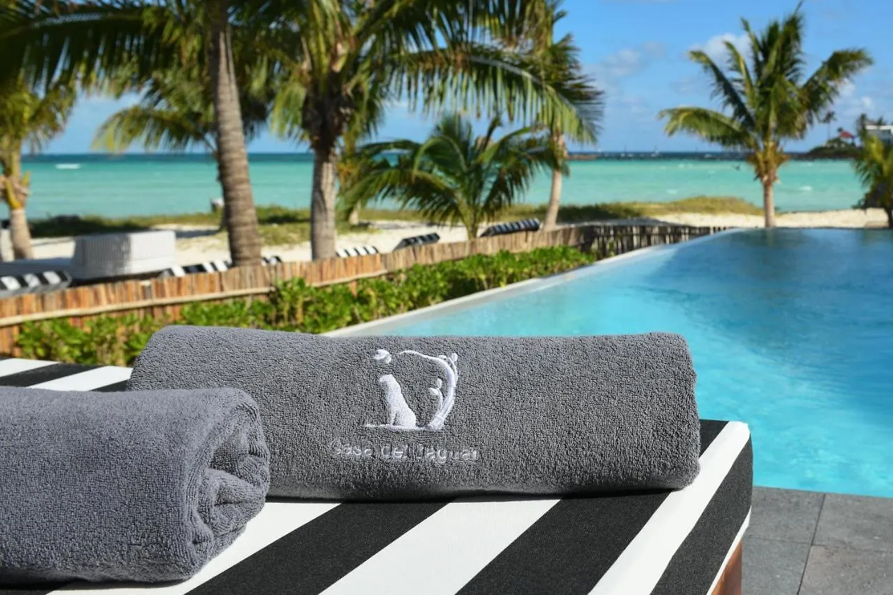 *****  Casa Del Jaguar Beach Hotel Isla Mujeres Mexico